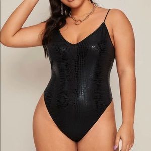 SHEIN Plus Crocodile Cami Bodysuit